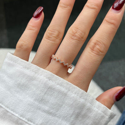 [Luxe Jewelry]Delicate Enchanting Wave Shape Daily Ring