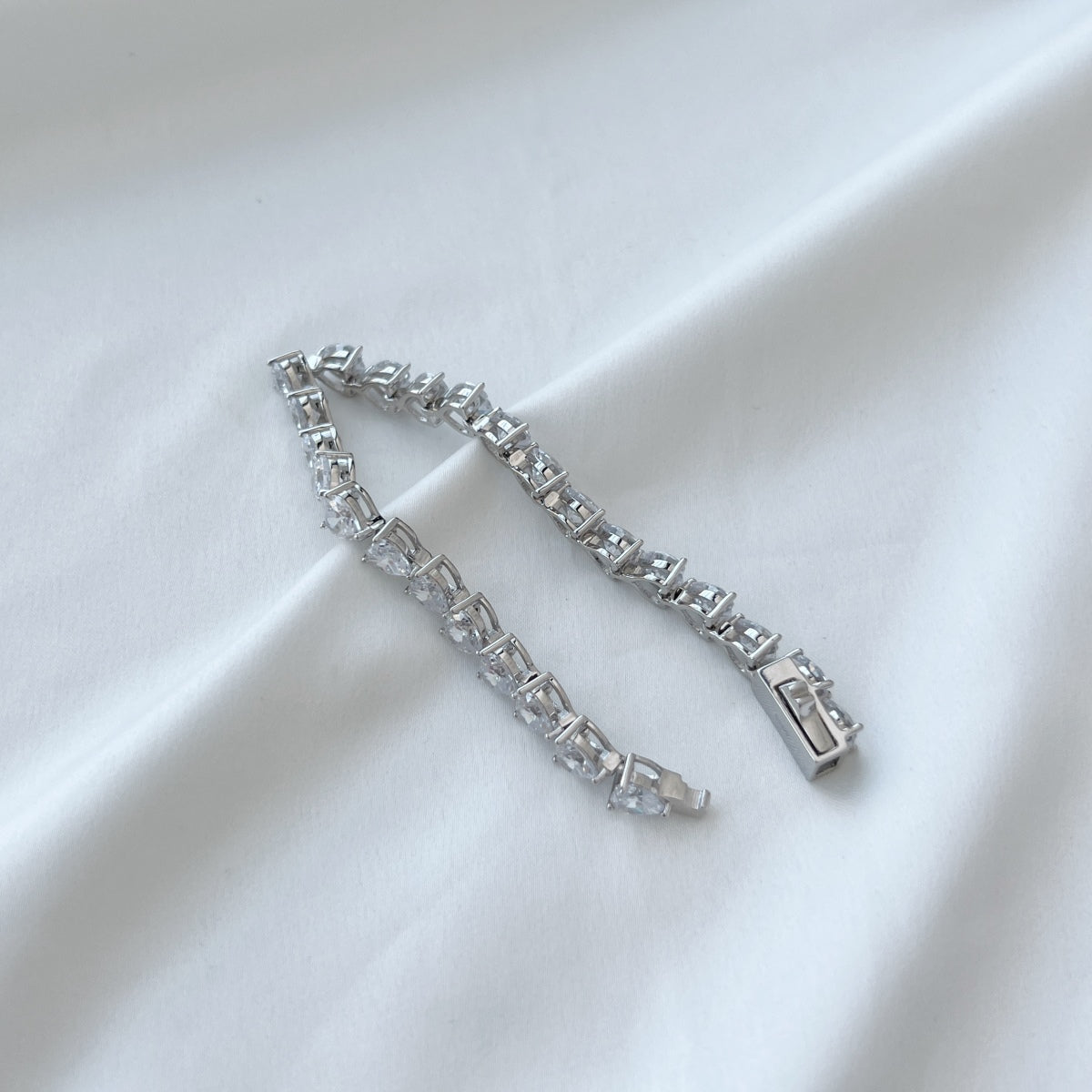 [Luxe Jewelry]0.75 Carat Elegant Romantic Heart Shape Lover Bracelet