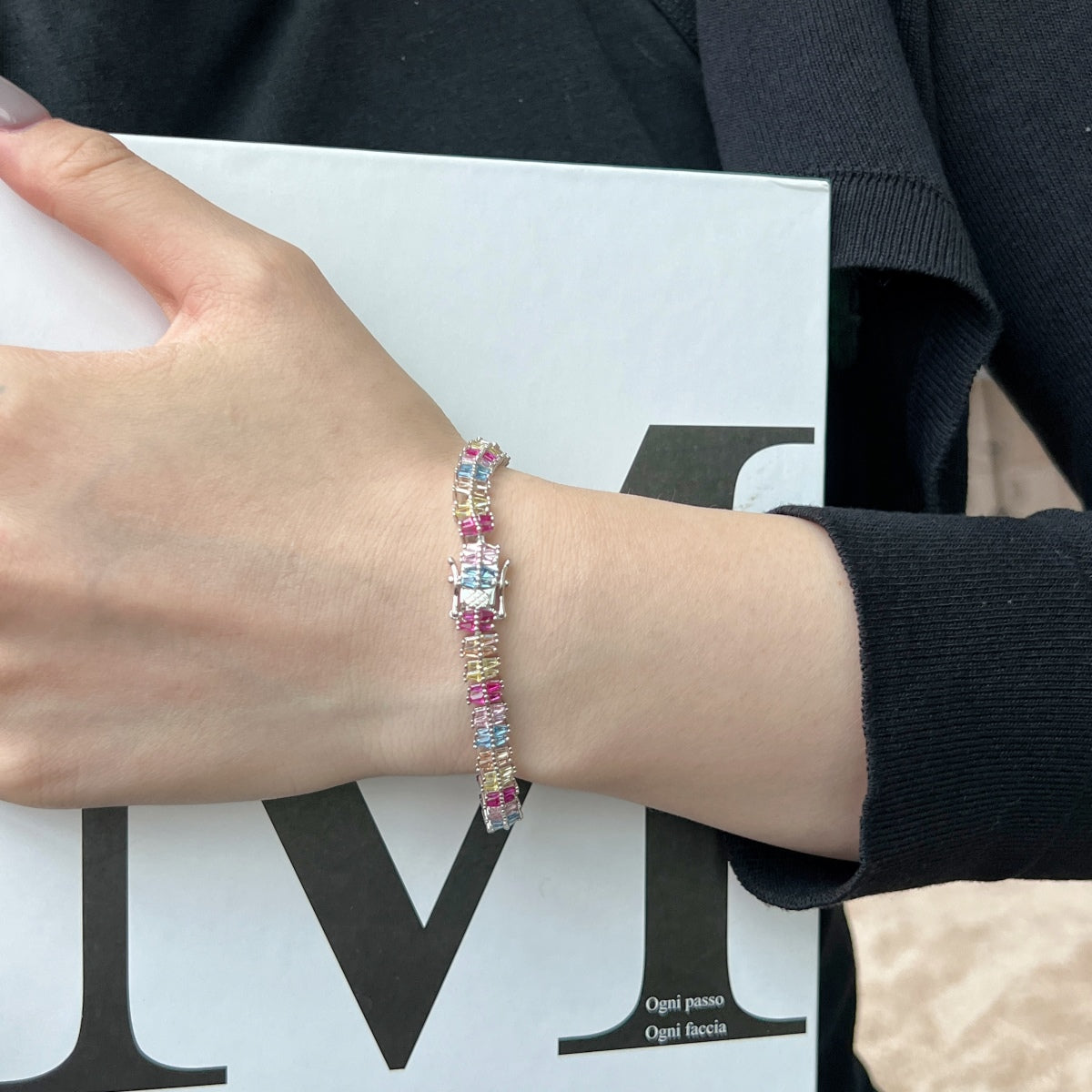 [Luxe Jewelry]Sparkling Exquisite Multi Cut Party Bracelet