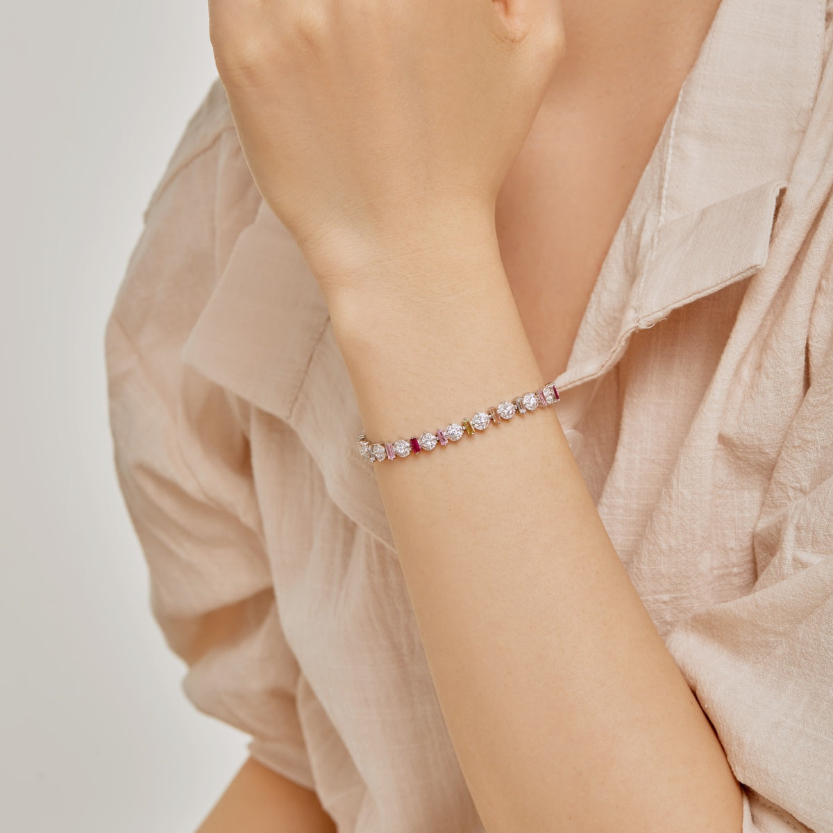 [Luxe Jewelry]Radiant Colorful Round Shape Daily Bracelet