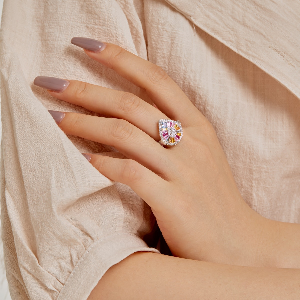 [Luxe Jewelry]Elegant Colorful Water Drop Shape Banquet Ring