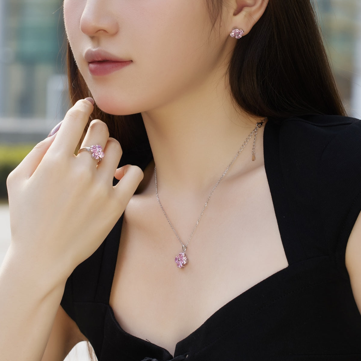 [Luxe Jewelry]Four-Leaf Clover Ball Earrings