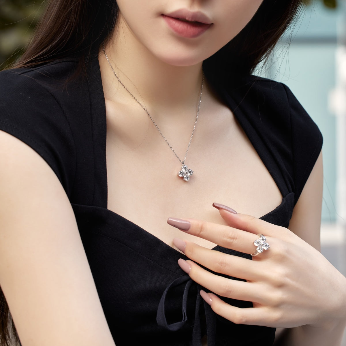 [Bijoux de luxe] Collier trèfle à quatre feuilles et étoile à huit branches