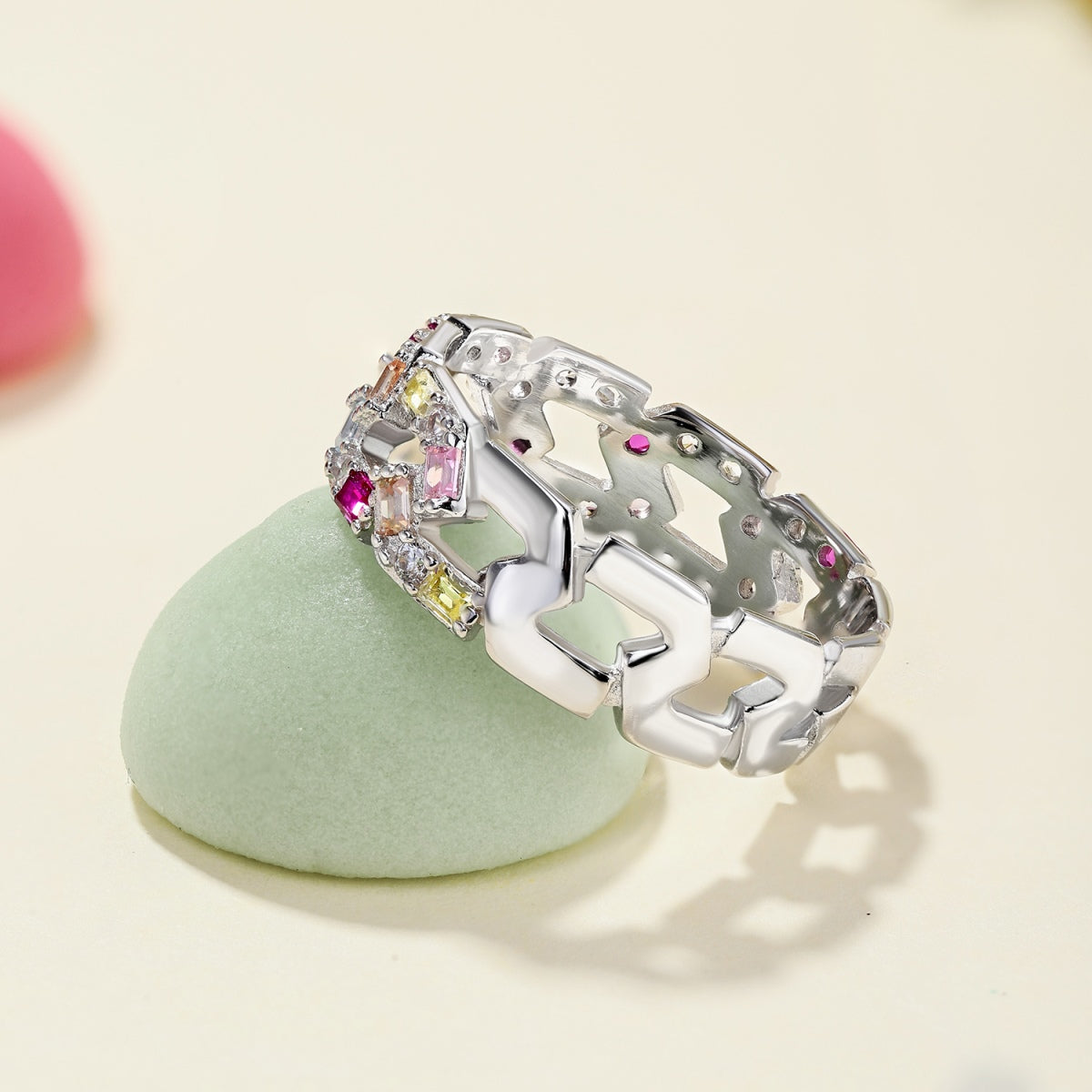 [Luxe Jewelry]Sparkling Vibrant Emerald Cut Daily Ring