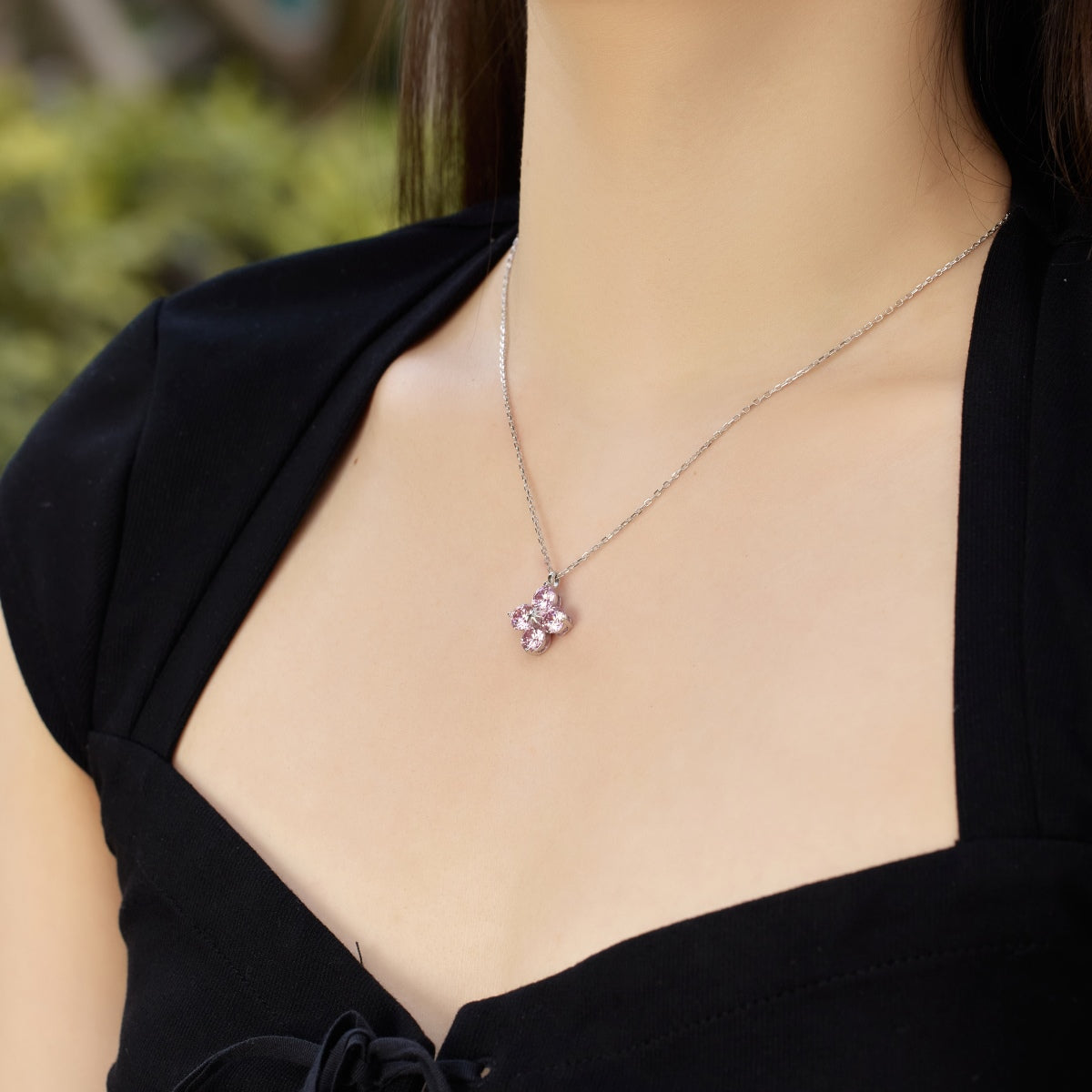 [Bijoux de luxe] Collier trèfle à quatre feuilles et étoile à huit branches