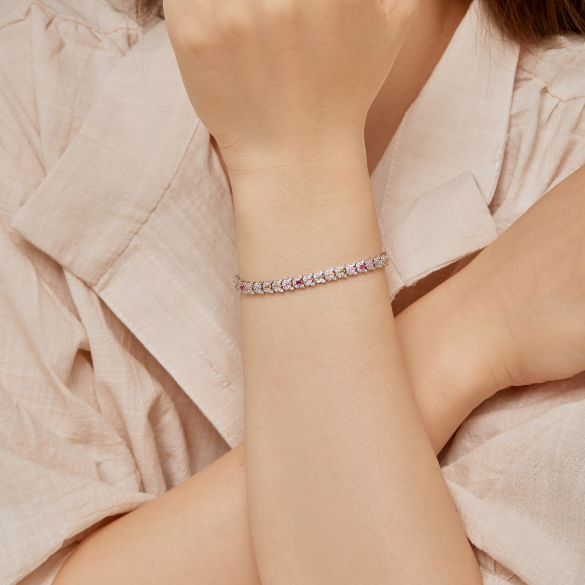 [Luxe Jewelry]Delicate Colorful Multi Cut Daily Bracelet