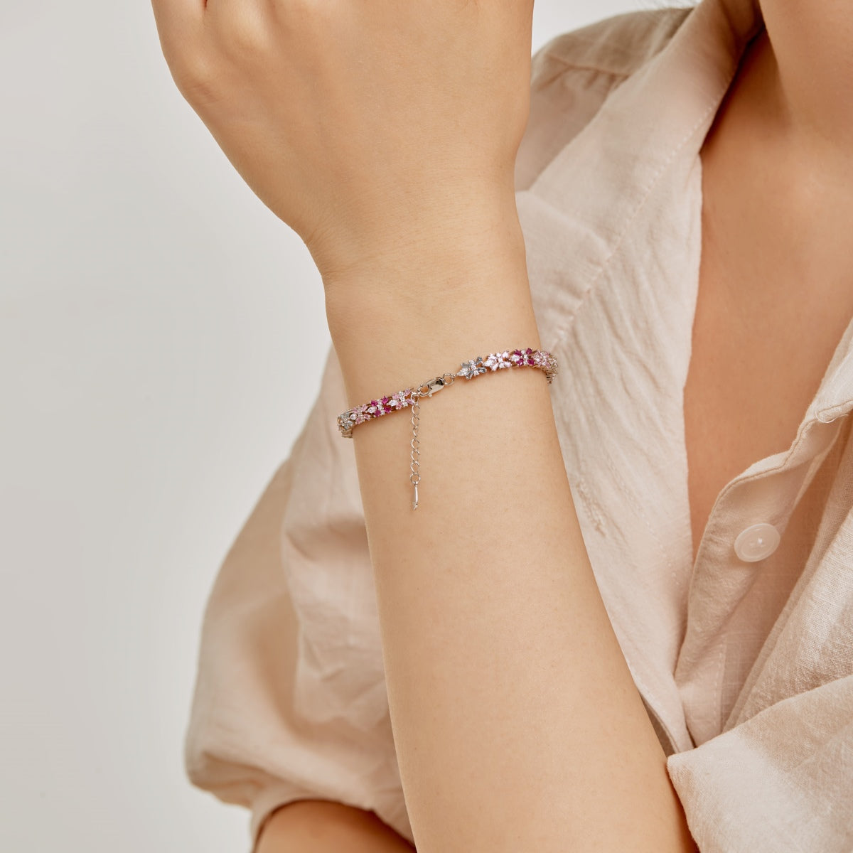[Luxe Jewelry]Unique Colorful Butterfly Shape Party Bracelet