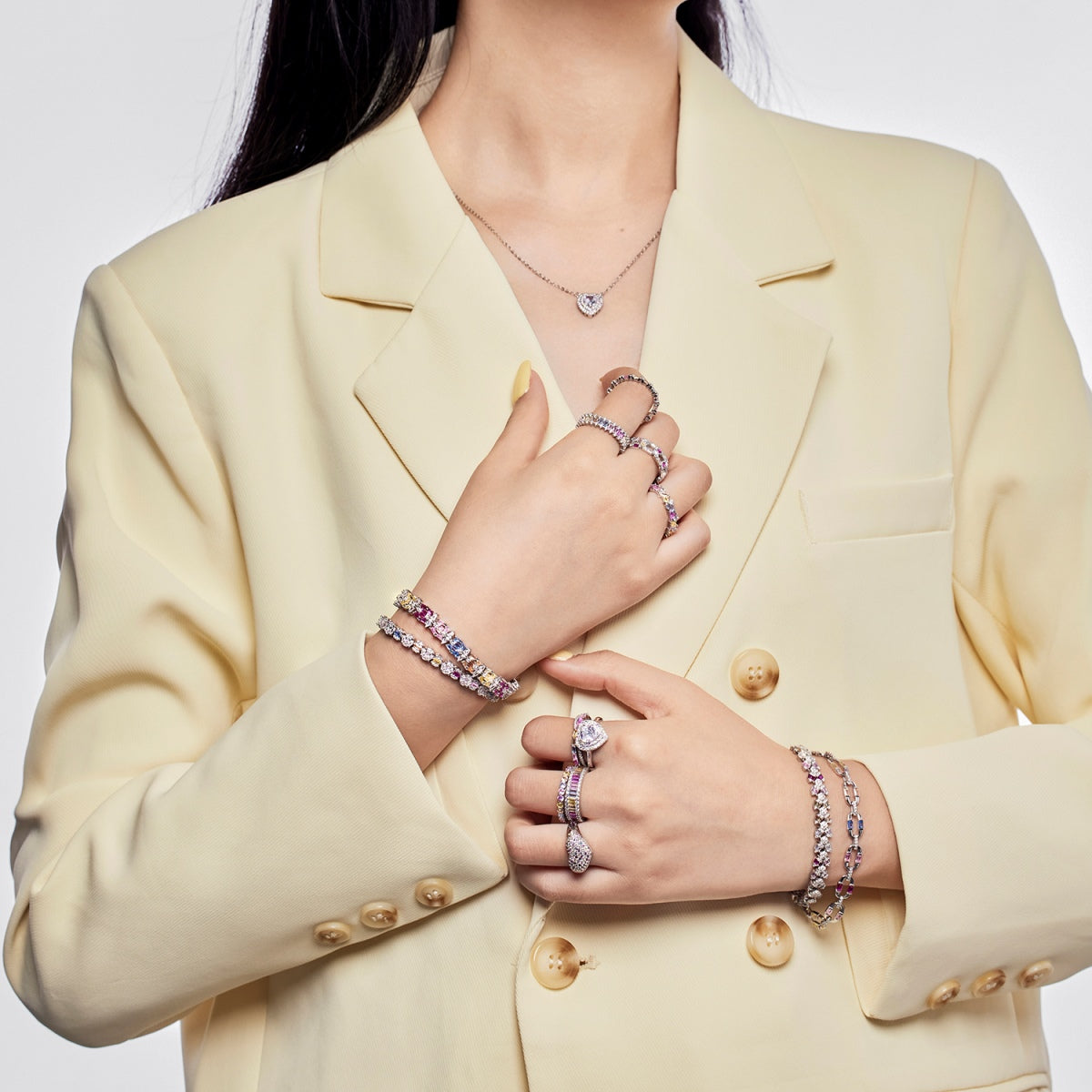 [Luxe Jewelry]Splashy Ornate Emerald Cut Cocktail Ring