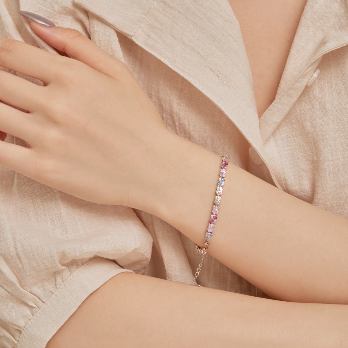 [Luxe Jewelry]Ornate Colorful Flower Shape Party Bracelet