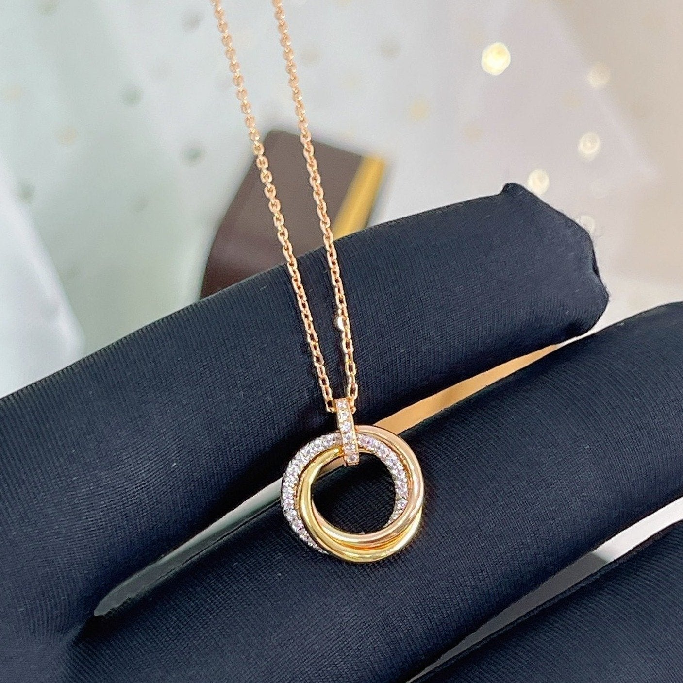 [Bijoux de luxe] COLLIER TRINITY ARGENT OR OR ROSE DIAMANTS 
