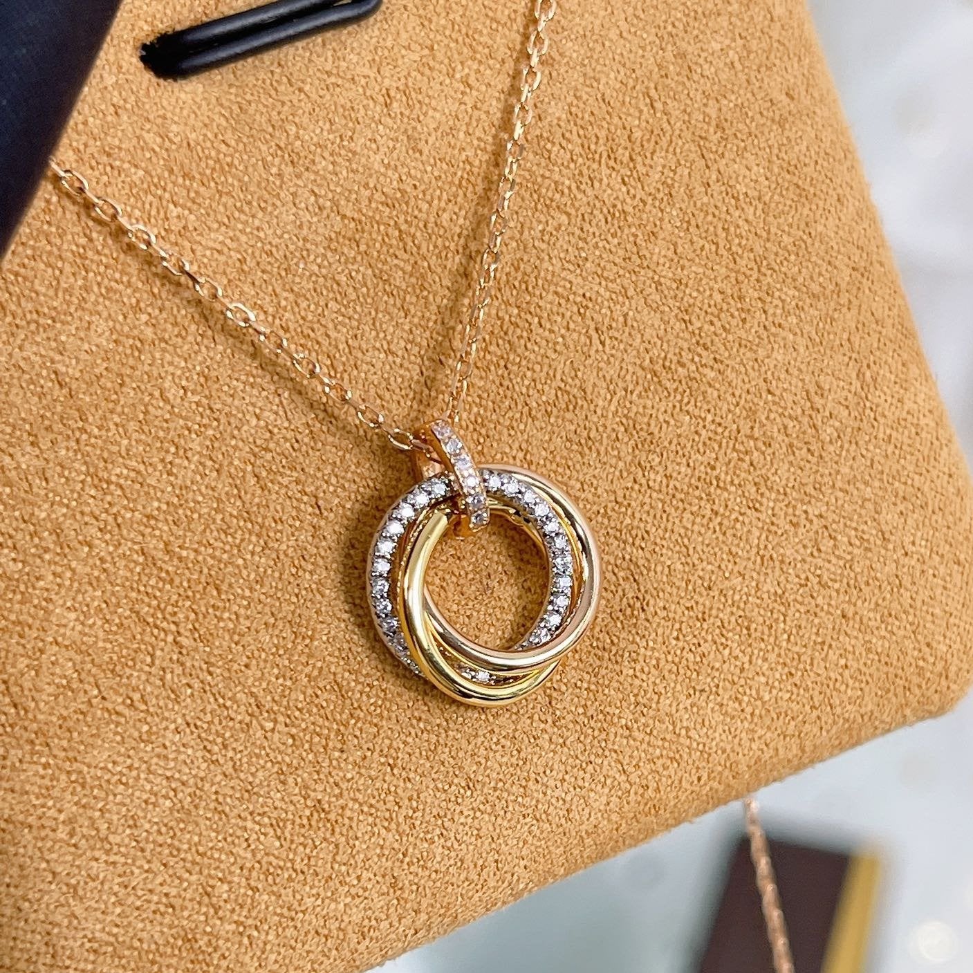 [Bijoux de luxe] COLLIER TRINITY ARGENT OR OR ROSE DIAMANTS 