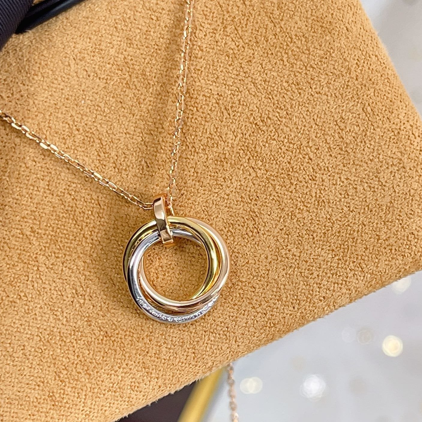 [Bijoux de luxe] COLLIER TRINITY ARGENT OR OR ROSE DIAMANTS 