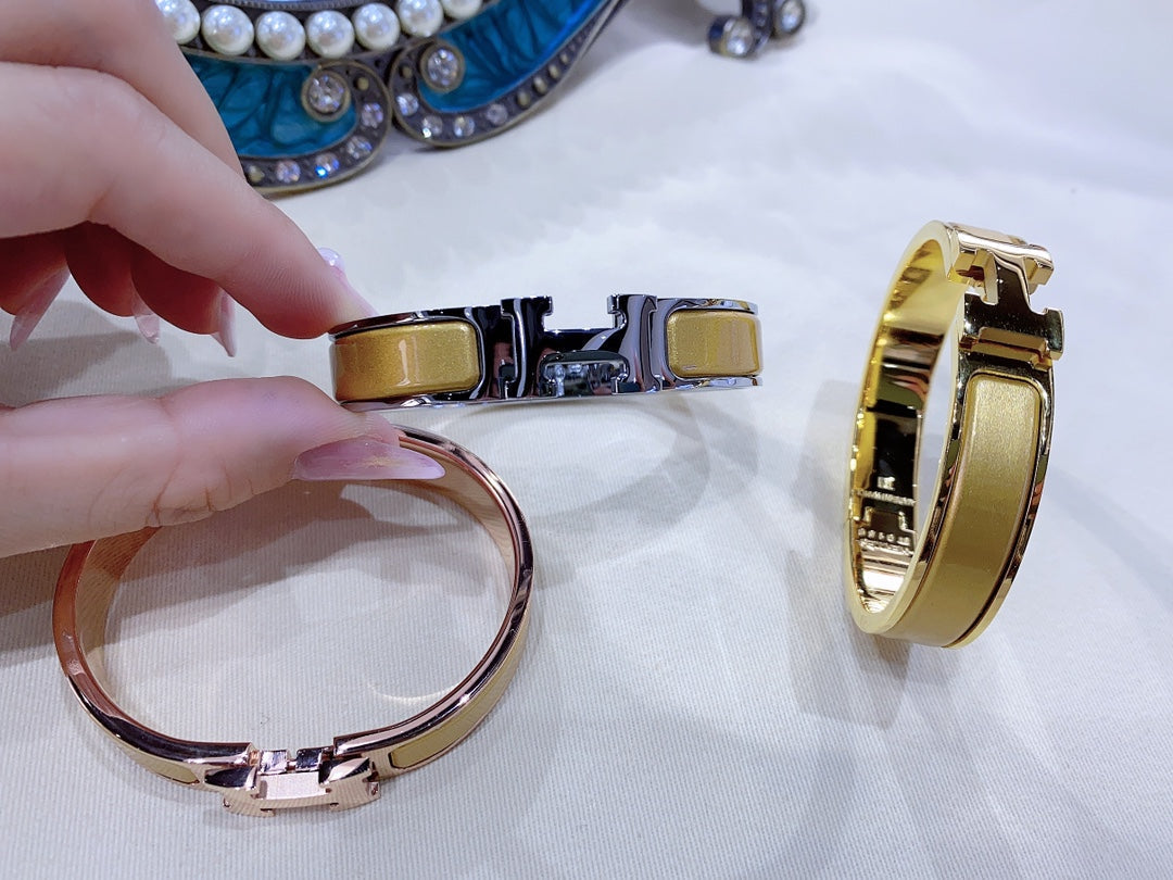 [Luxe Jewelry]H CHAMPAGNE BRACELET
