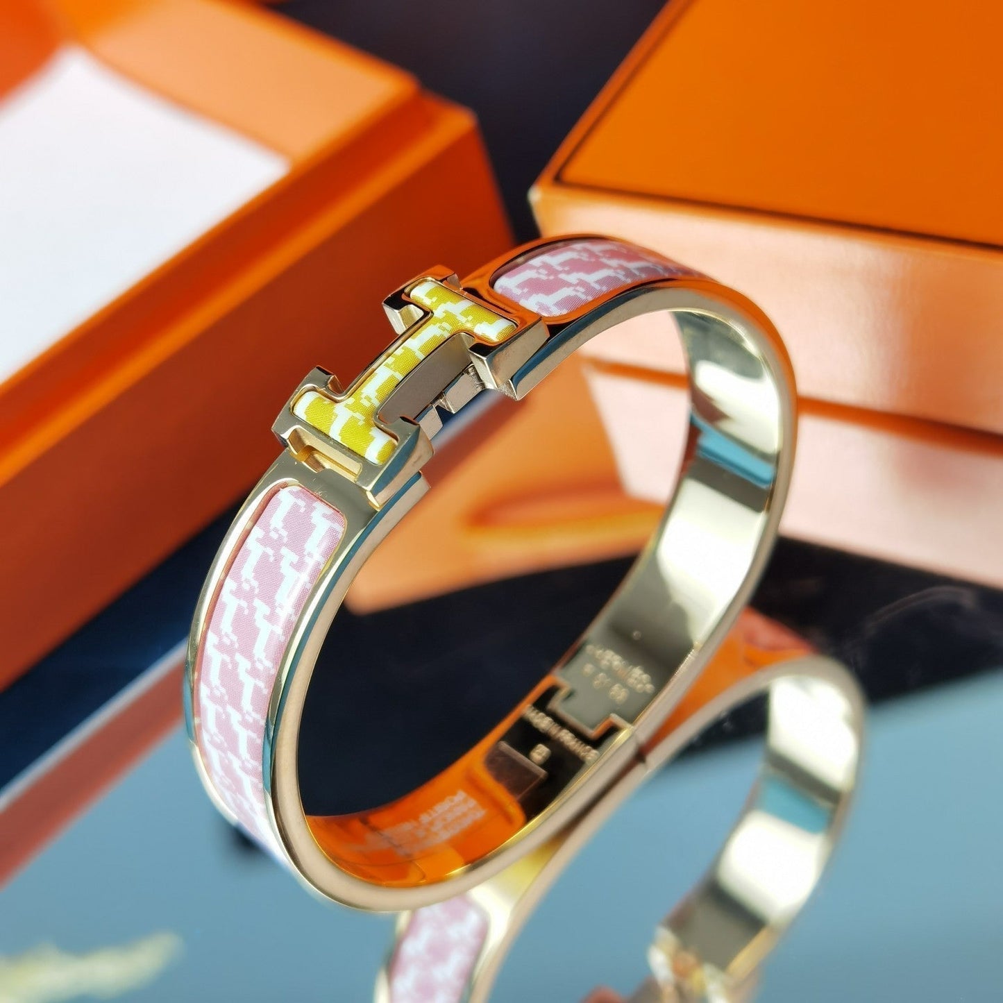 [Luxe Jewelry]H HORSE BRACELET 12MM