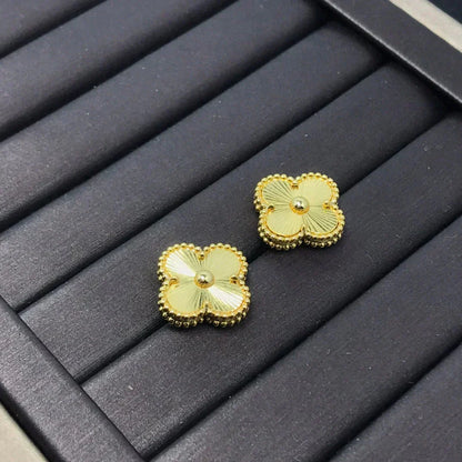 [Luxe Jewelry]CLOVER MINI 9.5MM LASER EARRINGS