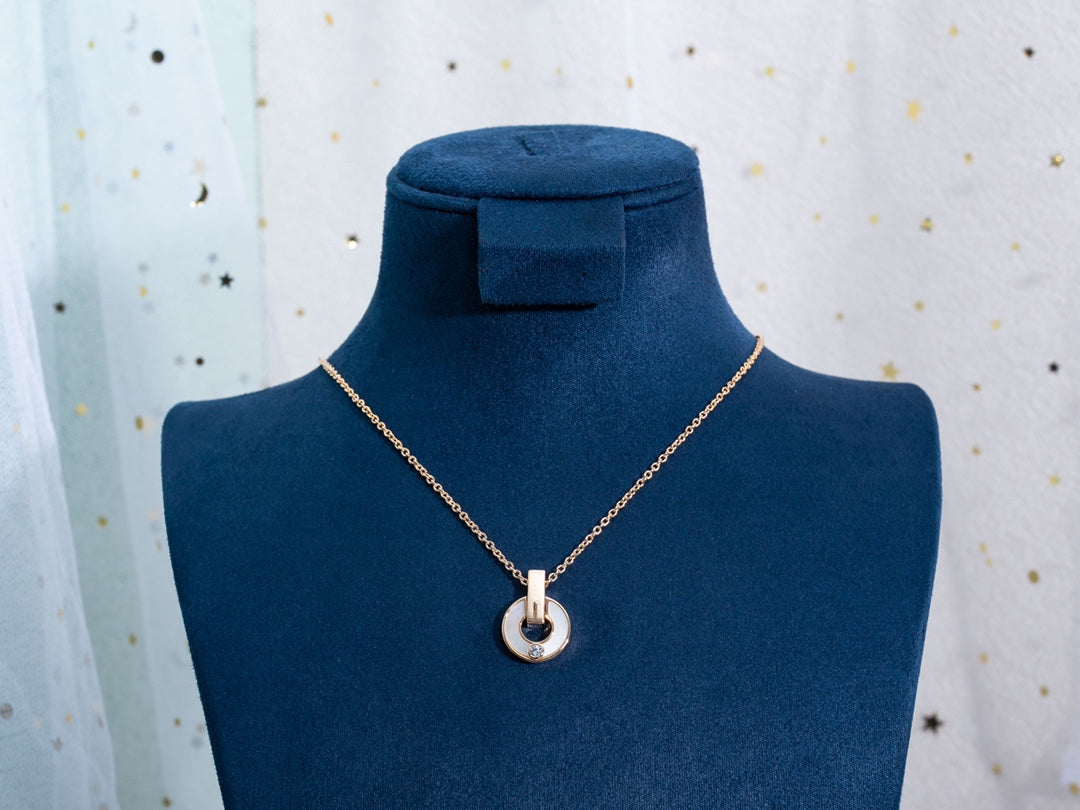 [Bijoux de luxe]Collier Gari en or rose et nacre
