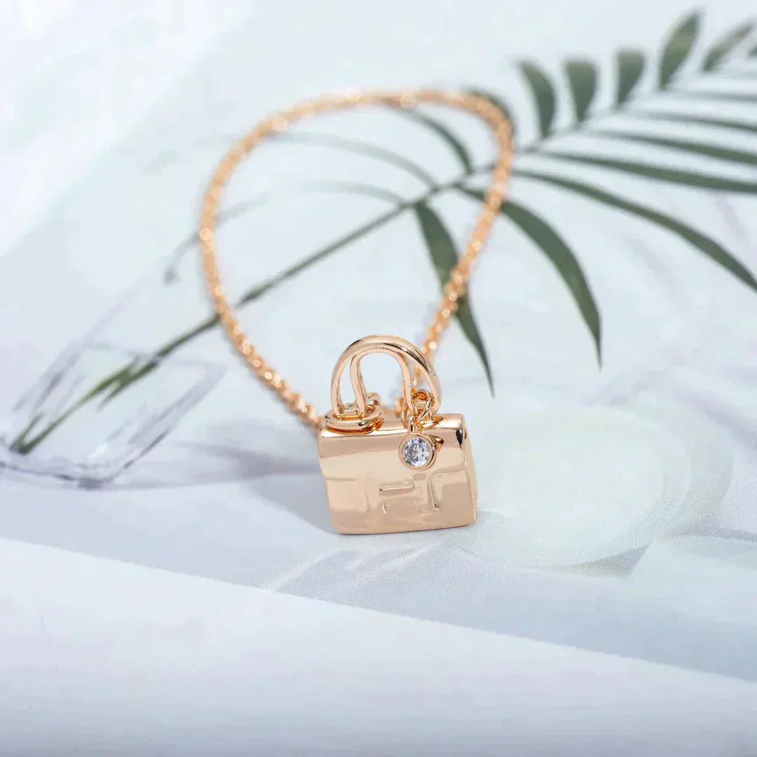 [Luxe Jewelry]AMULETTE PEDANT ROSE GOLD NECKLACE
