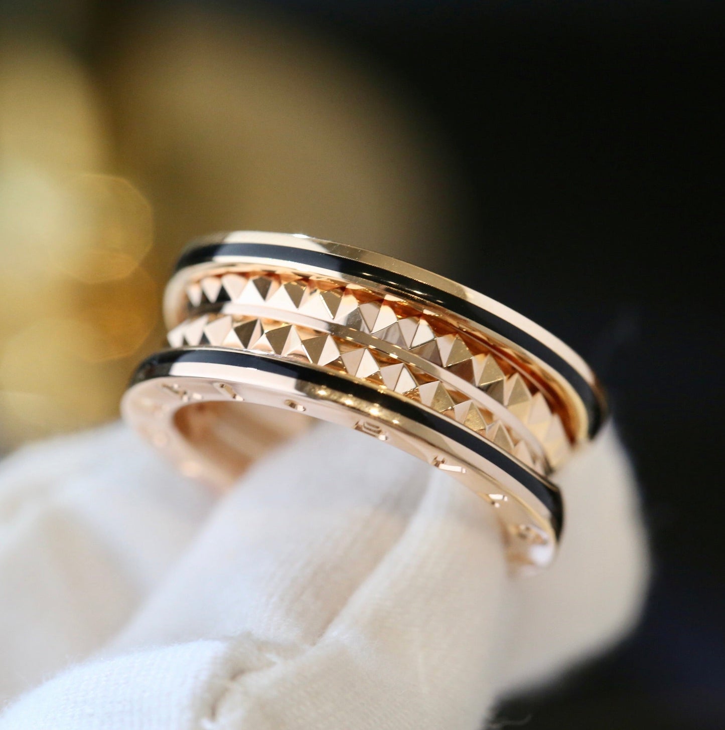 [Bijoux de luxe] BAGUE ZERO 1 EN OR ROSE ET CÉRAMIQUE NOIRE