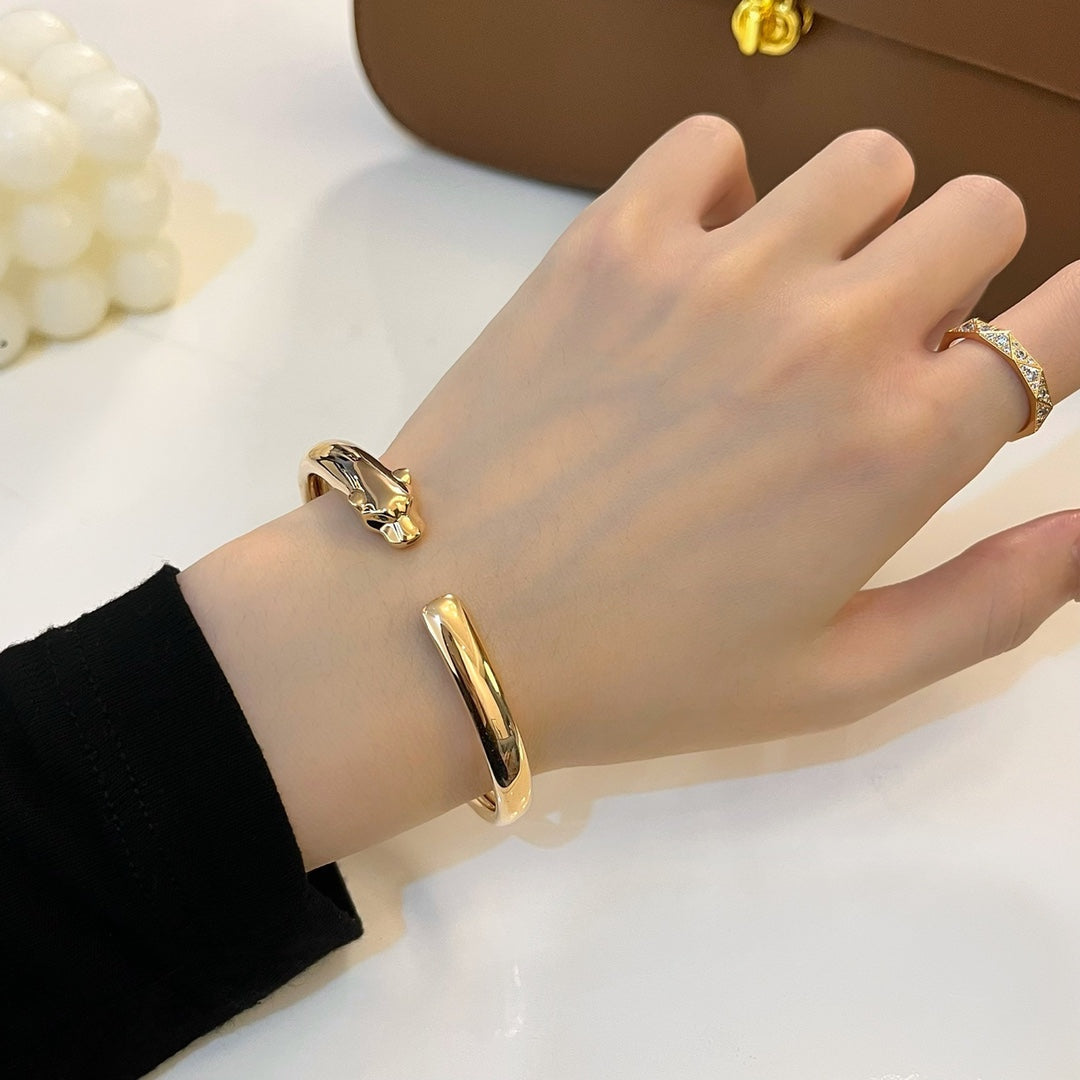 [Luxe Jewelry]PANTHERE GOLD OPEN BRACELET