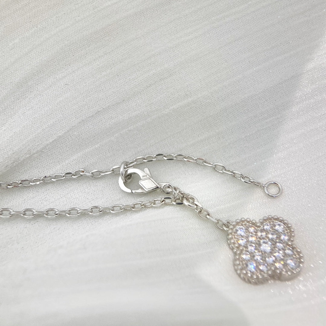 [Luxe Jewelry]CLOVER 5 MOTIFS SILVER DIAMONDS NECKLACE