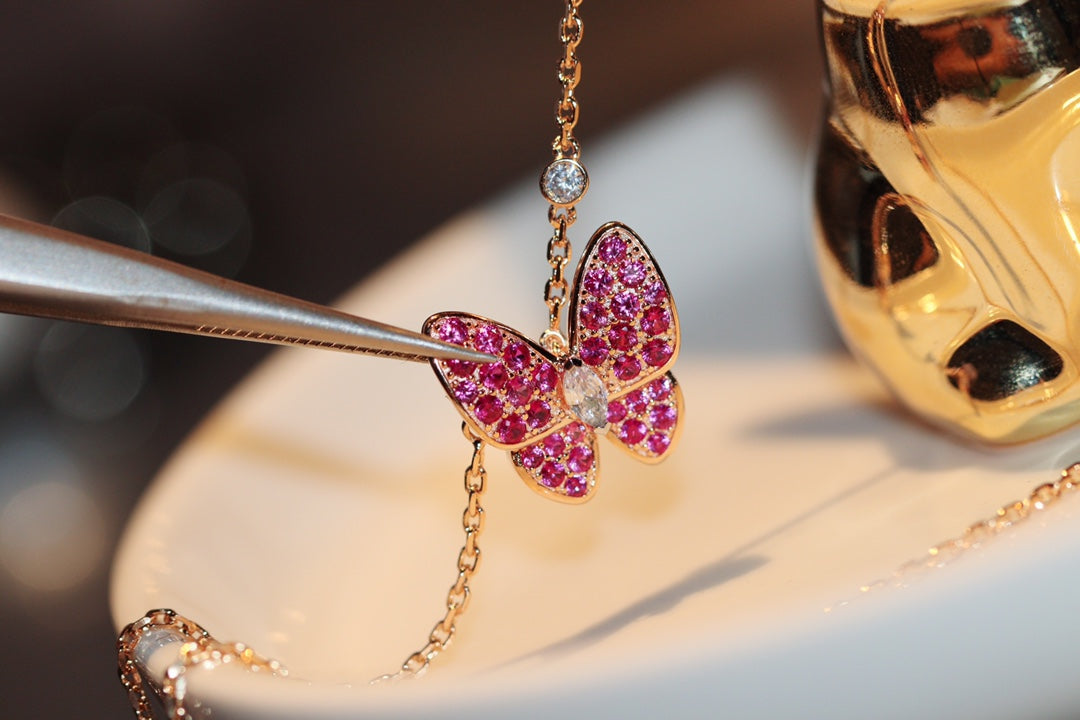 [Luxe Jewelry]BUTTERFLY RED DIAMOND ROSE GOLD NECKLACE