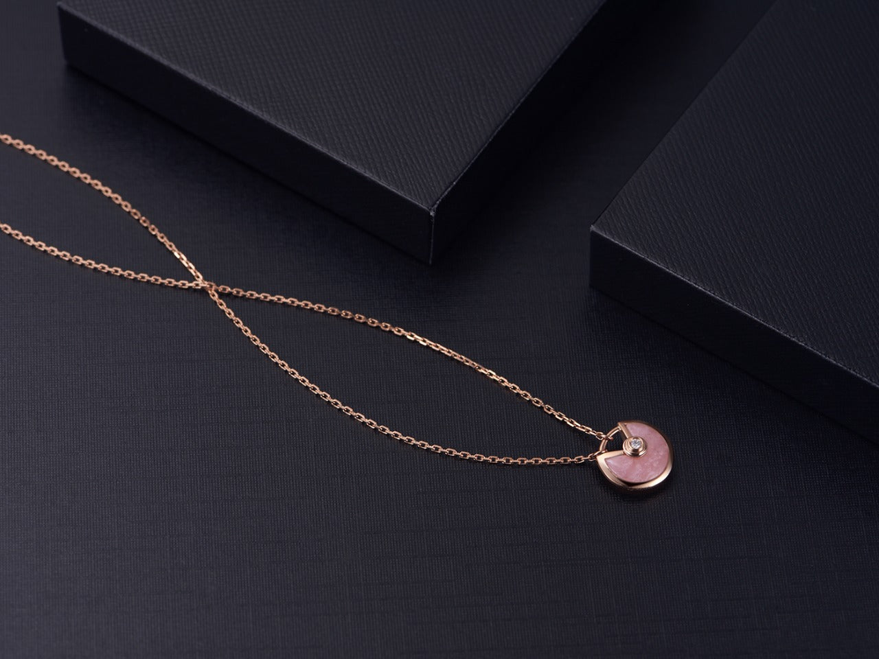 [Luxe Jewelry]AMULETTE ROSE GOLD PINK MOP NECKLACE