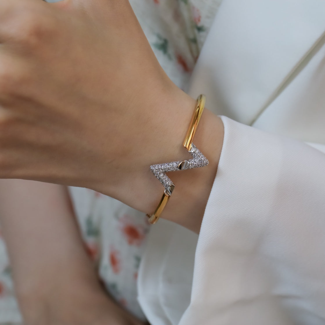 [Bijoux de luxe] BRACELET VOLTE UPITE DOWN OR DIAMANT