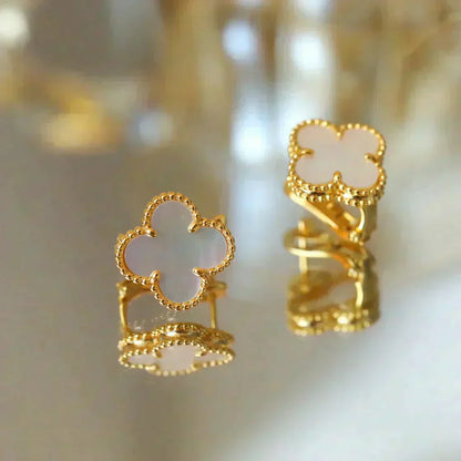 [Luxe Jewelry]CLOVER MEDIUM 1 MOTIFS  WHITE MOP STUD EARRINGS