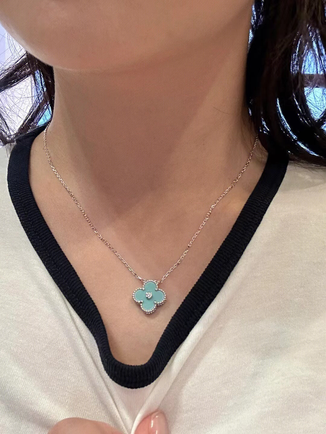 [Luxe Jewelry]CLOVER 1 DIAMOND LIGHT BLUE SILVER NECKLACE