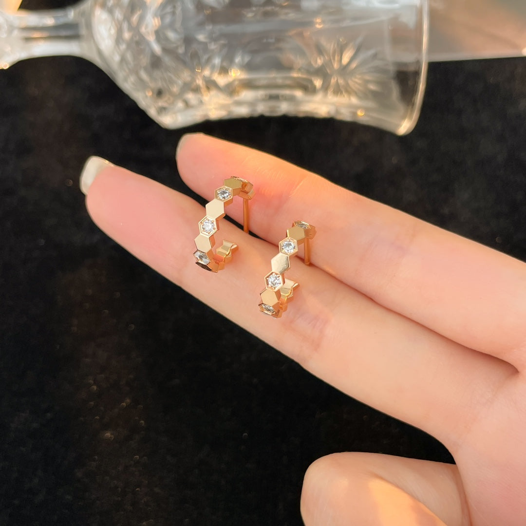 [Luxe Jewelry]BEE LOVE DIAMOND HOOP EARRINGS