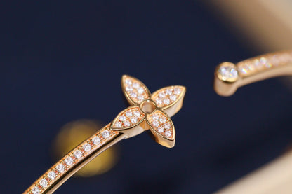 [Bijoux de luxe] Bracelet ouvert IDYLLE en or rose pavé de diamants