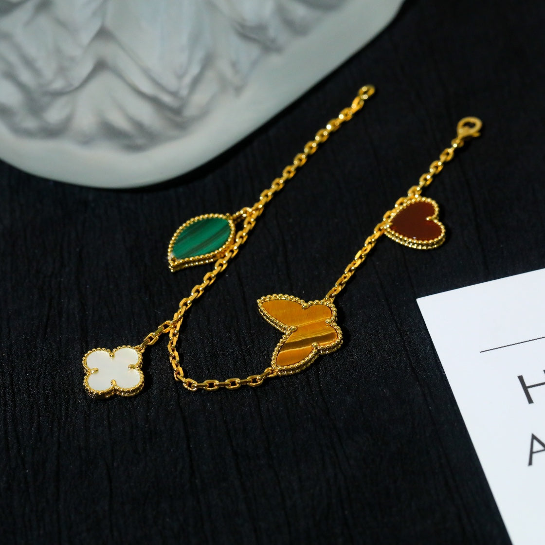 [Bijoux de luxe] Bracelet en or LUCKY SPRING à 5 motifs 
