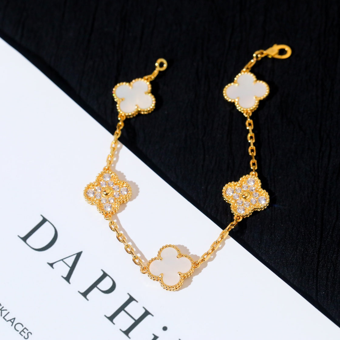 [Bijoux de luxe] Bracelet trèfle 5 motifs nacre blanche diamant 