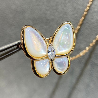 [Luxe Jewelry]BUTTERFLY MOP DIAMOND NECKLACE
