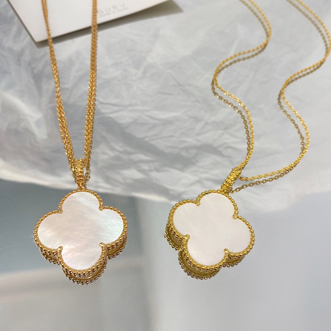 [Luxe Jewelry]CLOVER 25MM MOP LARGE PENDANT NECKLACE