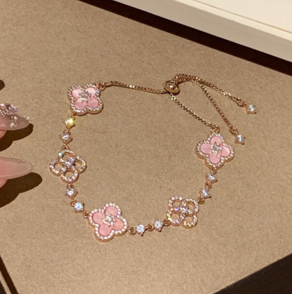[Bijoux de luxe] Bracelet à 5 motifs en trèfle rose, bleu, rouge et blanc