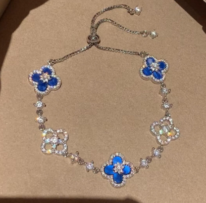 [Bijoux de luxe] Bracelet à 5 motifs en trèfle rose, bleu, rouge et blanc
