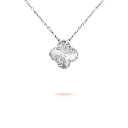 [Luxe Jewelry]CLOVER  15MM DIAMOND LASER NECKLACE SILVER
