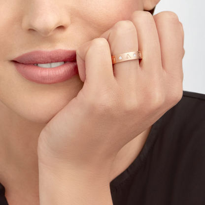 [Luxe Jewelry]ZERO 1 ESSENTIAL PINK GOLD BAND WITH DIAMONDS RING