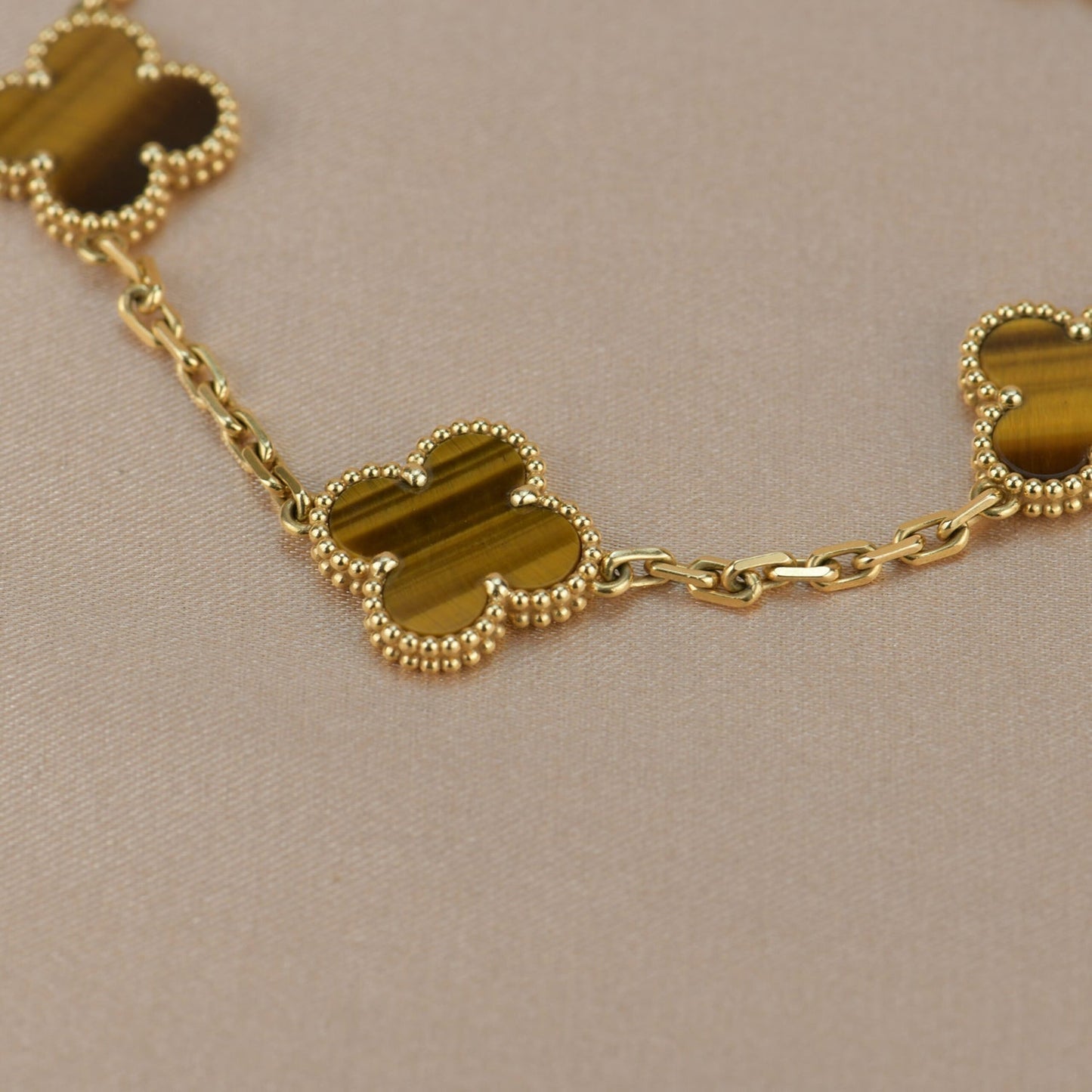 [Luxe Jewelry]CLOVER  5 MOTIFS TIGER EYE BRACELET