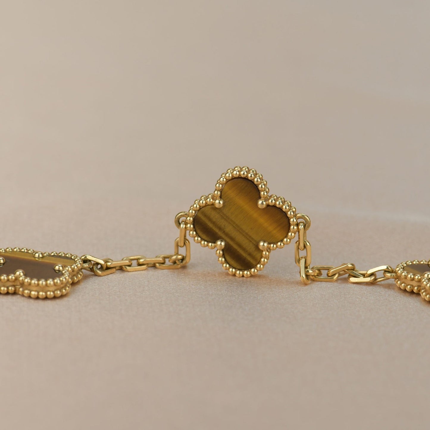 [Luxe Jewelry]CLOVER  5 MOTIFS TIGER EYE BRACELET