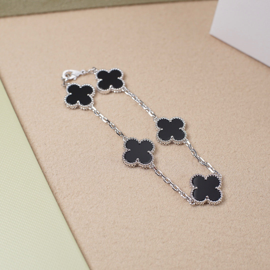 [Luxe Jewelry]CLOVER 5 MOTIF ONYXS  BRACELET SILVER