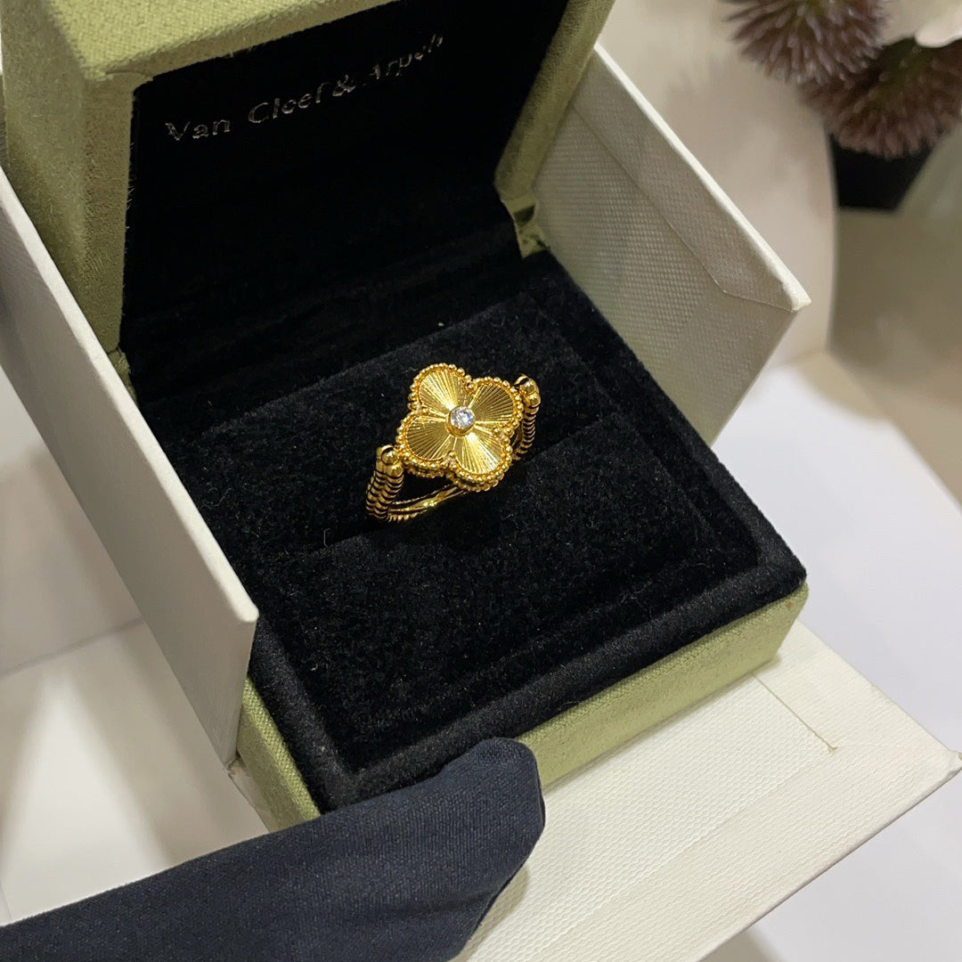 [Bijoux de luxe] BAGUE EN AGATE BLEUE RIVERSIBLE CLOVER