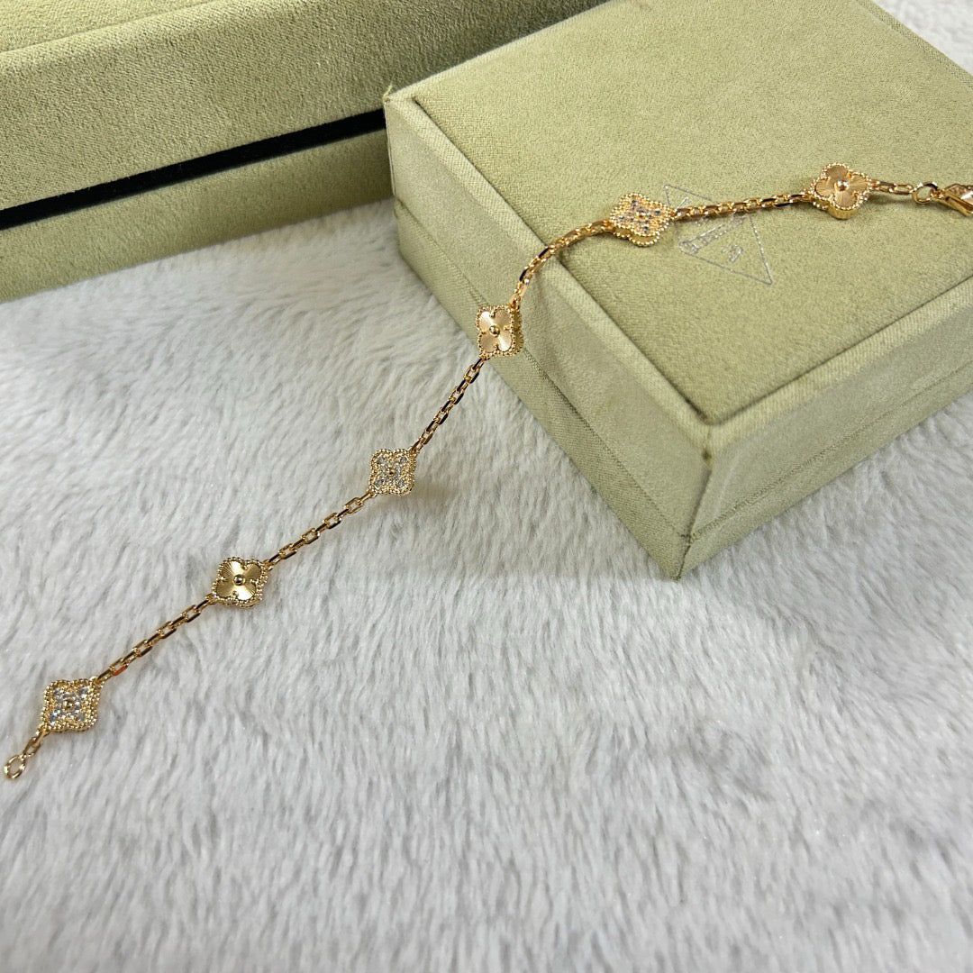 [Bijoux de luxe] BRACELET LASER DIAMANT À 6 MOTIFS CLOVER