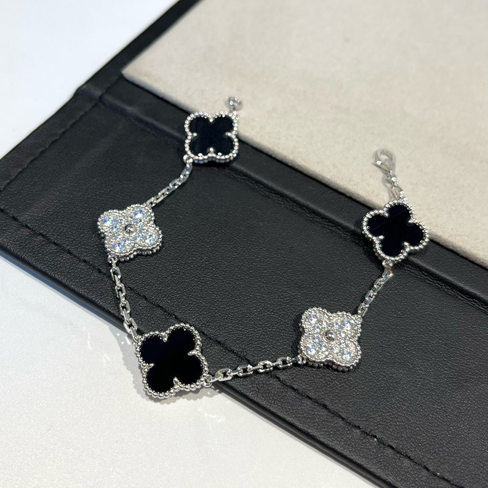 [Luxe Jewelry]CLOVER 5 MOTIF ONYXS DIAMOND BRACELET SILVER