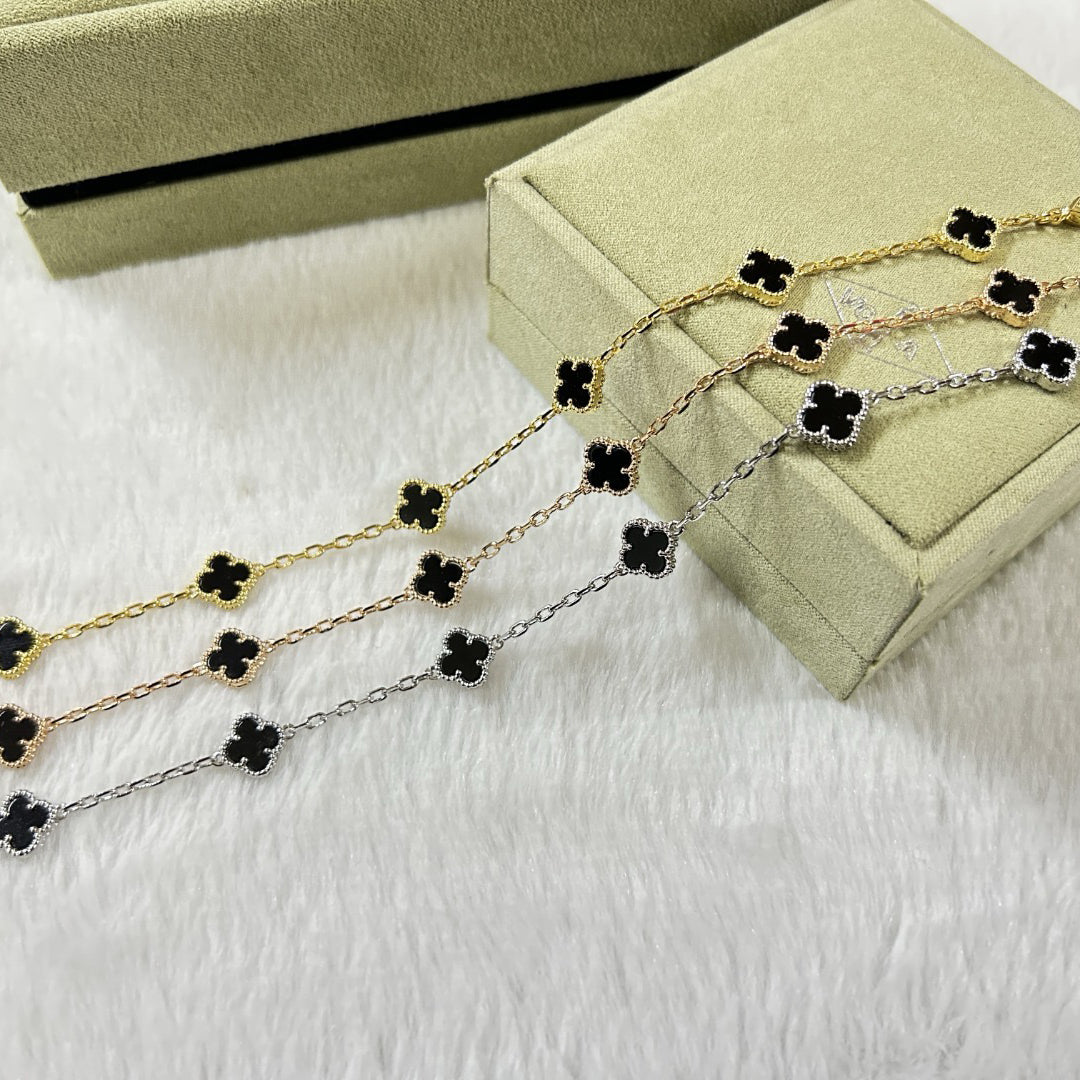 [Bijoux de luxe] Bracelet en onyx à six motifs de trèfle