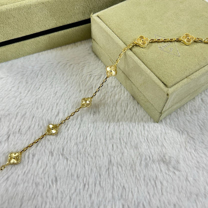 [Bijoux de luxe] Bracelet diamant à 6 motifs de trèfle