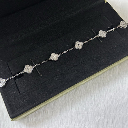 [Bijoux de luxe] Bracelet diamant à 6 motifs de trèfle