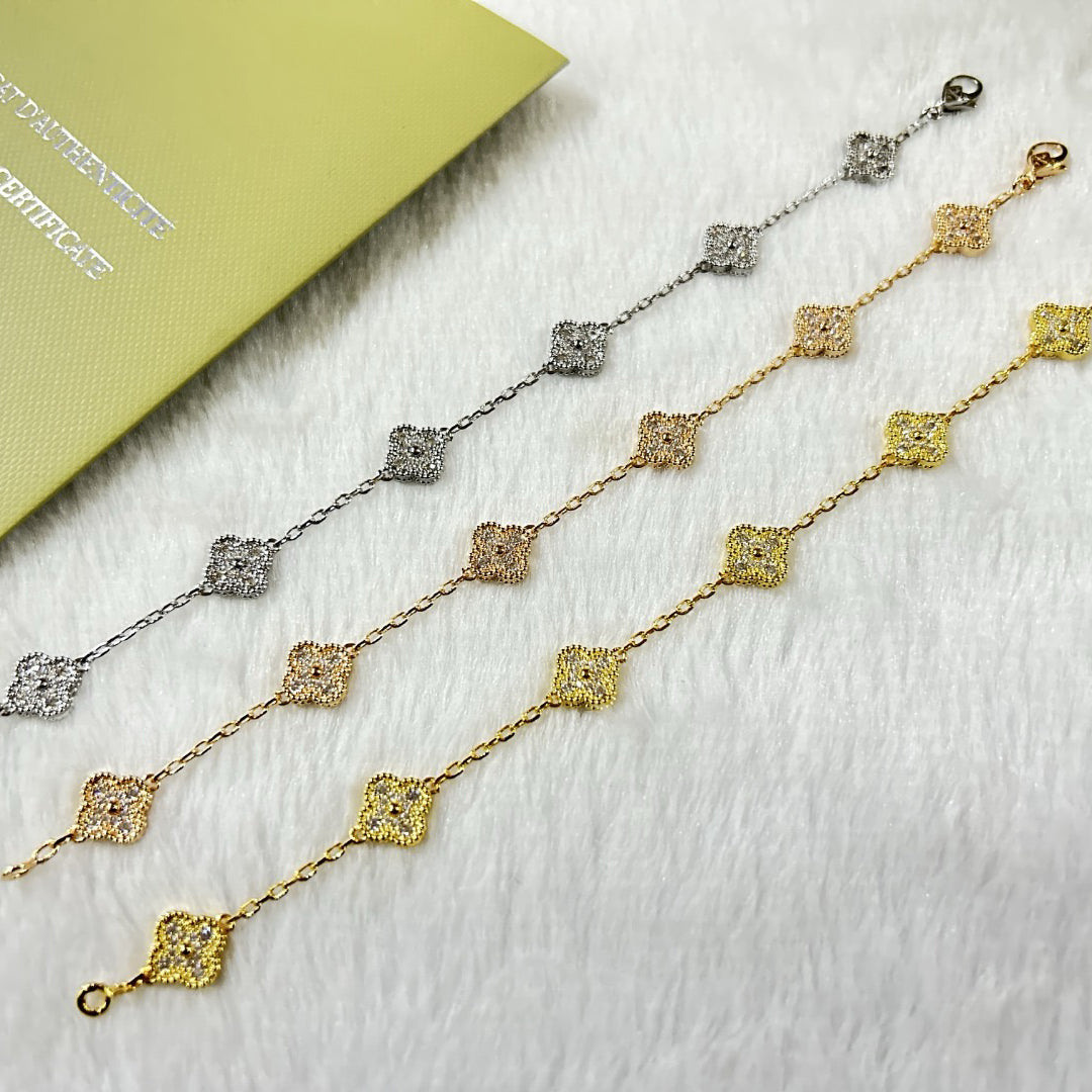 [Bijoux de luxe] Bracelet diamant à 6 motifs de trèfle