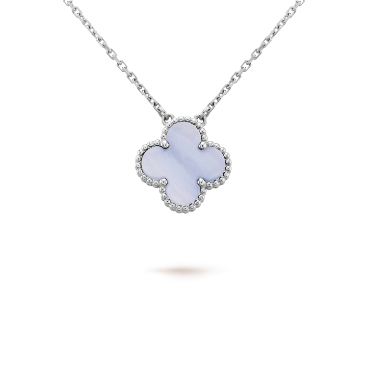 [Bijoux de luxe] Collier en calcédoine bleue Clover 15 mm en argent
